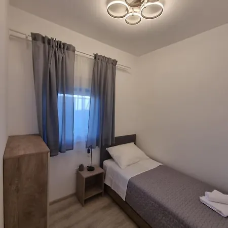 דירה Villa Madison, Spacious Sea View Apartments Near Zadar With Heated Pool פוסדריה