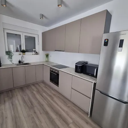 Daire Villa Madison, Spacious Sea View Apartments Near Zadar With Heated Pool