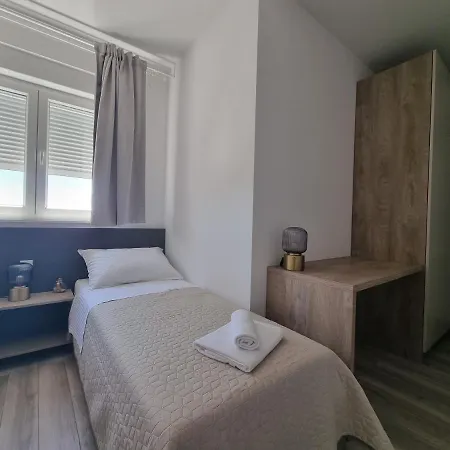 Villa Madison, Spacious Sea View Apartments Near Zadar With Heated Pool פוסדריה