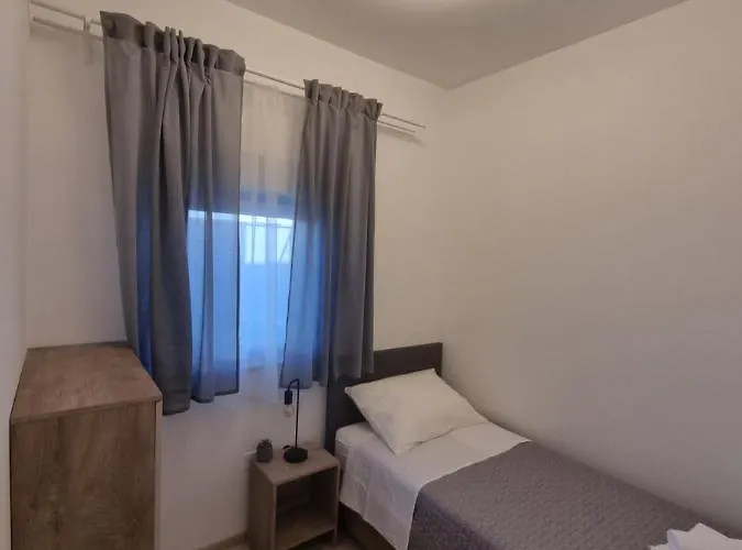 Διαμέρισμα Madison, Spacious Sea View Near Zadar With Heated Pool Posedarje