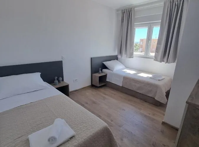Apartman Madison, Spacious Sea View Near Zadar With Heated Pool *