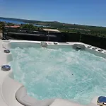 Madison, Spacious Sea View Near Zadar With Heated Pool 珀塞达耶