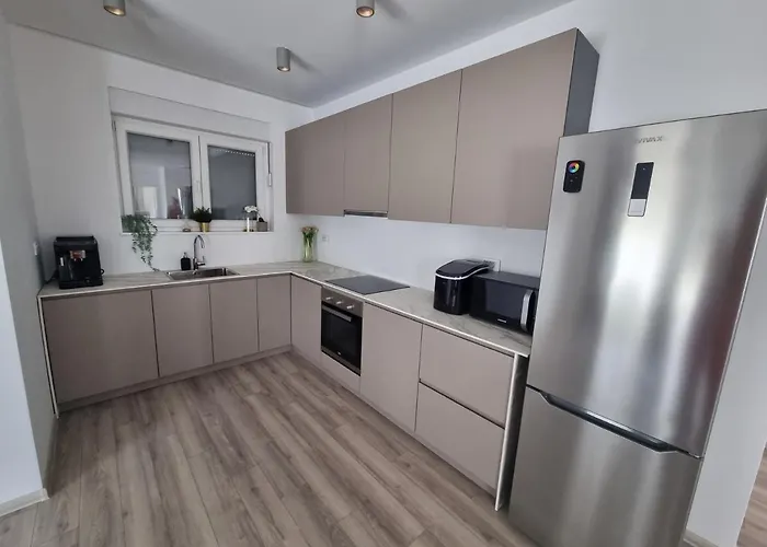 Apartment Madison, Spacious Sea View Near Zadar With Heated Pool